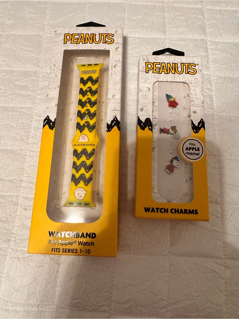 Peanuts Yellow and Black Zigzag Charlie Brown Apple Watch Band with Charms
